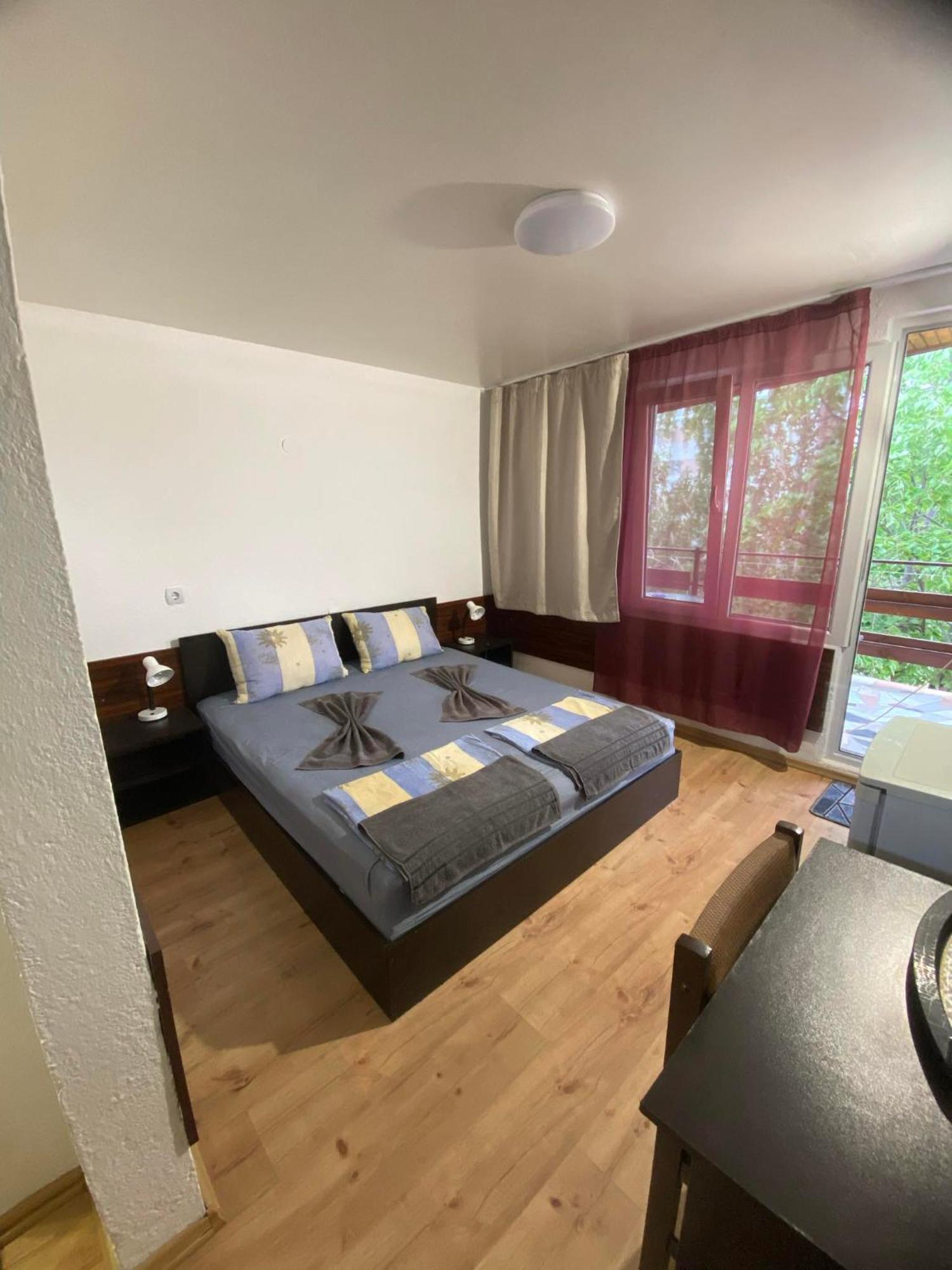 קרנבו Family Hotel Julian מראה חיצוני תמונה