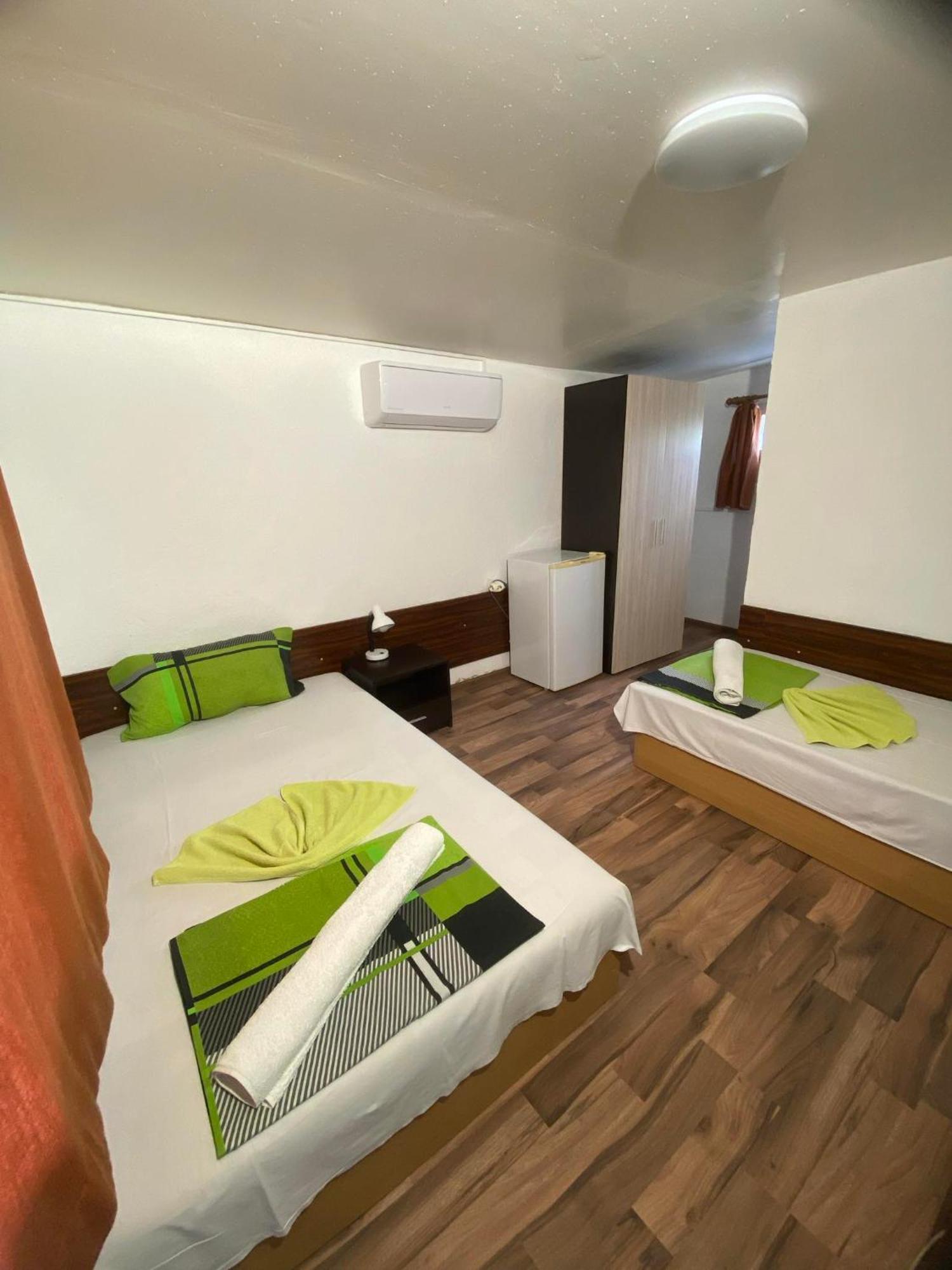 קרנבו Family Hotel Julian מראה חיצוני תמונה
