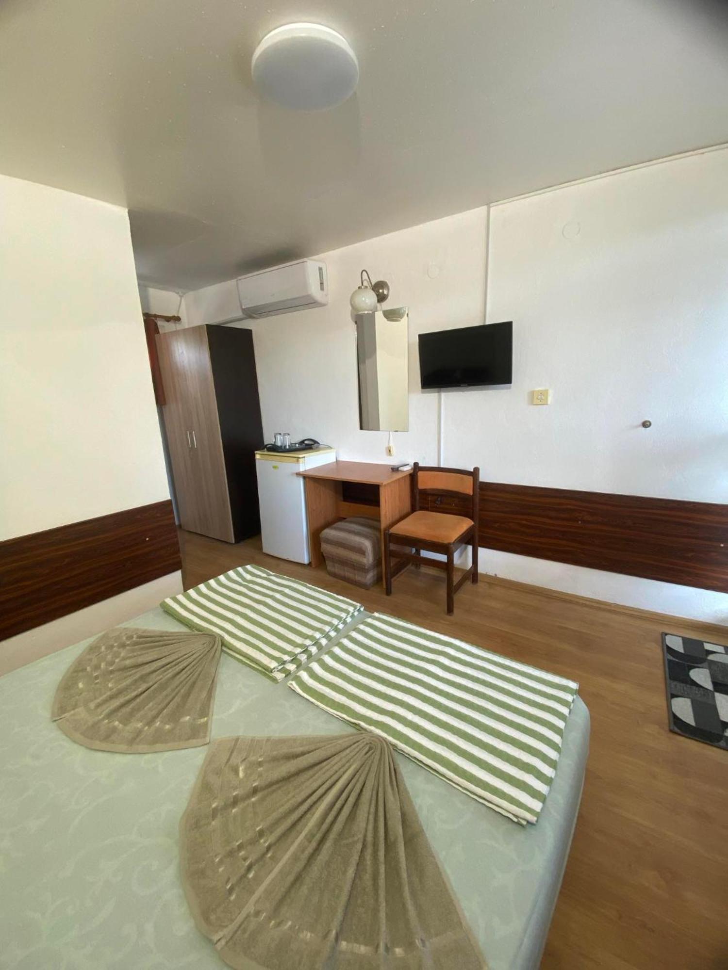קרנבו Family Hotel Julian מראה חיצוני תמונה