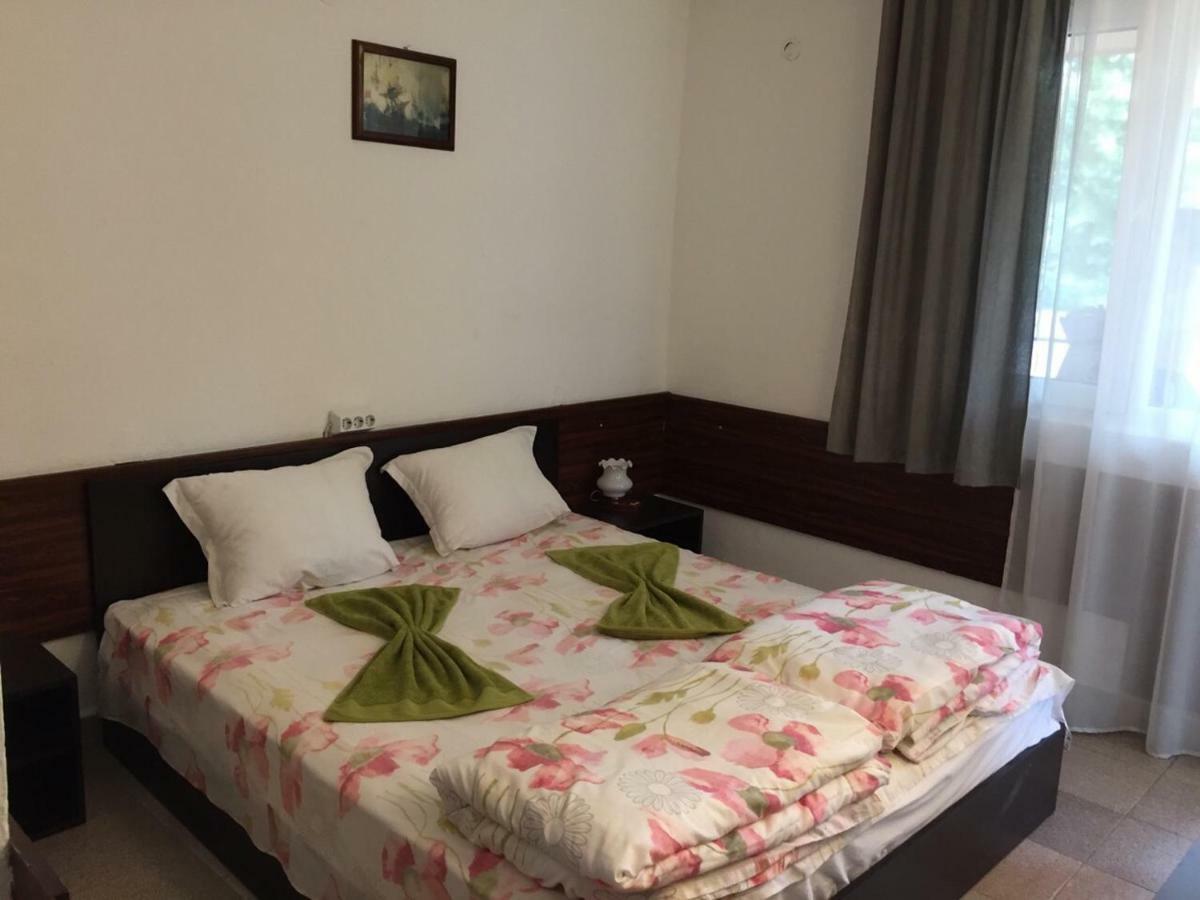 קרנבו Family Hotel Julian מראה חיצוני תמונה