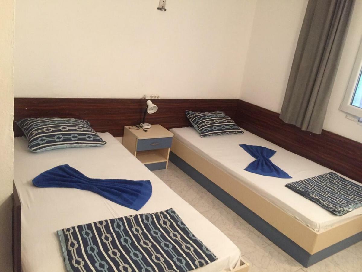 קרנבו Family Hotel Julian מראה חיצוני תמונה